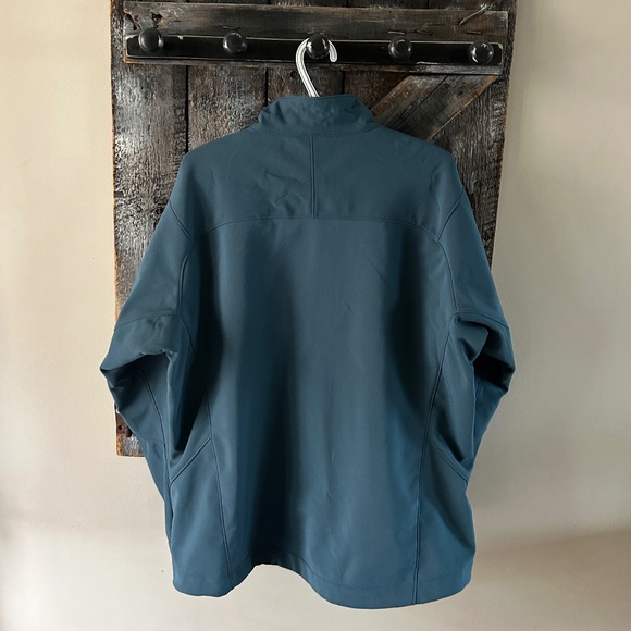 Men's Patagonia Full Zipper Jacket - Picture 2 of 4